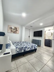 Renovated College Park 3/2 Sleeps10 close to WP - Image 3