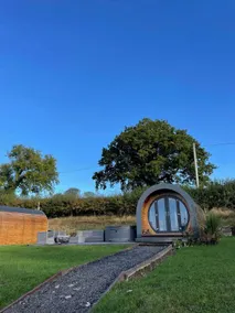 Irfon Luxury Pod with hot tub - Image 4