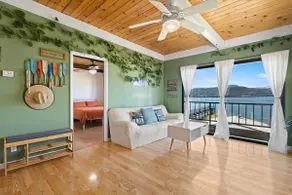 Sunset Shores Hideaway - Image 5