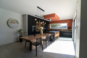 Thomas's Home - Image 2