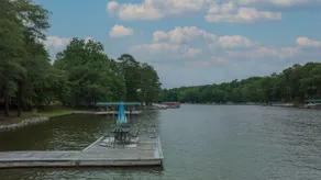 Lake Oconee cottage lakefront w/ dock & firepit - Image 3