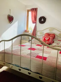 Lovely cozy one bedroom country apartment. - Image 3
