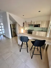 Spacious home in community - Image 4