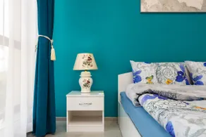 Comfy Apartment with Private Parking - Image 5