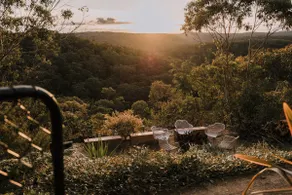 Wild Wings Lodge: Luxury Log Cabin, Blue Mountains - Image 5