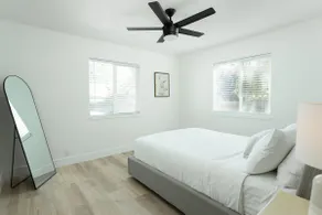 Inviting remodel in Downtown *A - Image 2