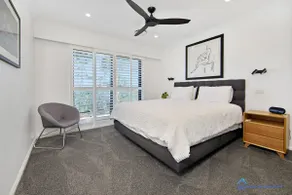 Casey's Beachfront Holiday House - Image 3