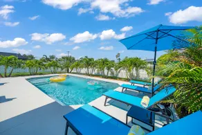 Villa Paradisus. Heated Pool! 8 min to the beach! - Image 2