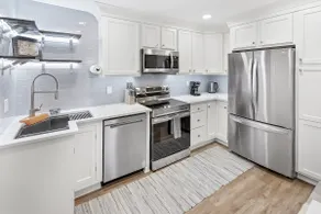 Dilworth Retreat | Walk to Everything | Parking - Image 2