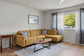Hilton House - Image 4