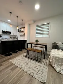 3 Bedroom • Free Parking • Close to DT • AC • - Image 3