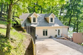 Luxury Lake Barkley Bungalow - Image 3