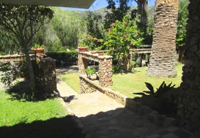 Charming villa with private pool - Image 4