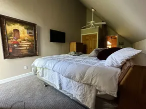 Skyline View “Mountain” Lodge Near Downtown Tulsa - Image 5