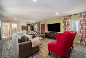 Stylish 4BR Getaway! Minutes to Attractions! - Image 2