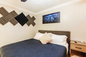 Cute, Private 2 bdrm Home w/ Fun & Games - Image 4