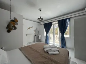 3 Bedroom House included car rental-Heated Jacuzzi - Image 2