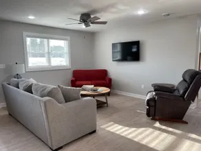 Bumbletown Bungalow Vacation Rental - Image 2