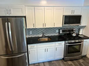 A 1 Bdroom + Sofa Bed NY 15 min from La Guardia - Image 4