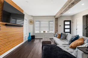 Modern & Rustic Dream House in Oshawa - Image 2