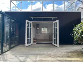 Modern cosy guest house in Lidingö - Image 2