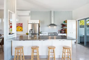 Beachside Bliss just for 2 with pool & sea views - Image 5