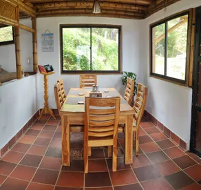 Spacious house overlooking the canyon - Image 5