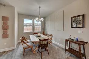 DTown/new built/early simple check'n &out/Keyless - Image 4