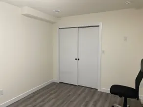 Beautiful Guest Suite with Separate Entrance - Image 3