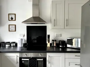 House near Swansea & Brecons! - Image 2