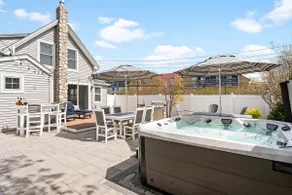 Downtown Luxury Villa on the Plymouth Waterfront - Image 3
