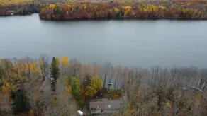 Spacious Lakehouse - Image 5