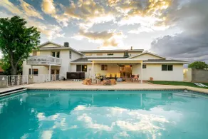 Luxe 5BR Retreat with Pool and HotTub - Image 2