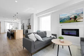 Modern Luxury Home - King Bed•Arcade•WEM•A/C - Image 5