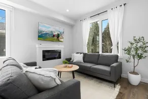 Modern Luxury Home - King Bed•Arcade•WEM•A/C - Image 4
