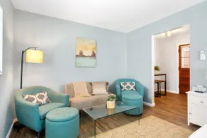 Stylish Studio in North Hampton Neighborhood - Image 4