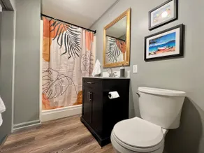Garage Guest Suite - Image 3