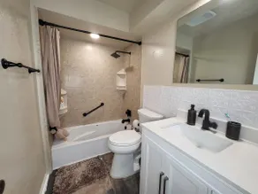 Family & Pet Friendly Getaway Close to Tinker AFB - Image 5