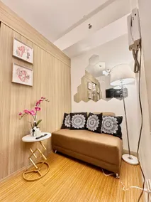 “Rhakkou’s Crib: Netflix, BGC, Washing, PoolView” - Image 2