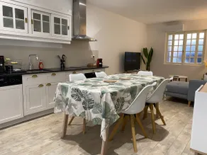 House 6 people-air conditioning-WIFI-Near City Center - Image 5