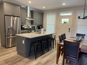 Downtown Clayton Townhouse - Image 2