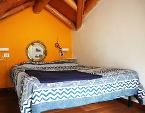 Romantic lake-view attic • stove • 2 balconies - Image 5