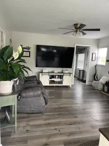 Clean, cozy home min to WPAFB and BUC-EE’S! - Image 2