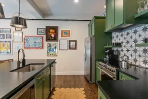 Lofts on Garden #23 - Walk to DT Columbia Square - Image 2