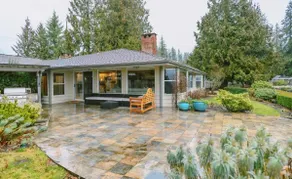 Urban retreat with idyllic views - Image 5