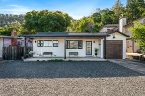 Silverado Beach Lake House *Kayaks Included* - Image 4