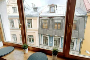 Old Town Center Spacious Loft Studio Apartment - Image 5