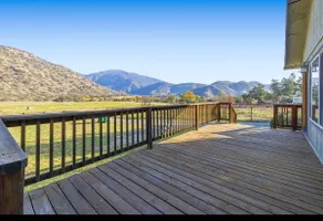 Country Charm w/ Mountain View’s - Image 3