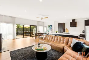 Stunning Cape Woolamai House with Private Pool - Image 2
