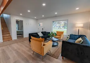 Beautiful Bungalow. Sleeps 6. - Image 5